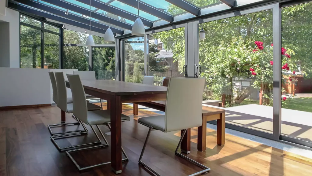 Ogrody zimowe aluminiowe Produkcja i montaż Łódź. Widok z wewnątrz