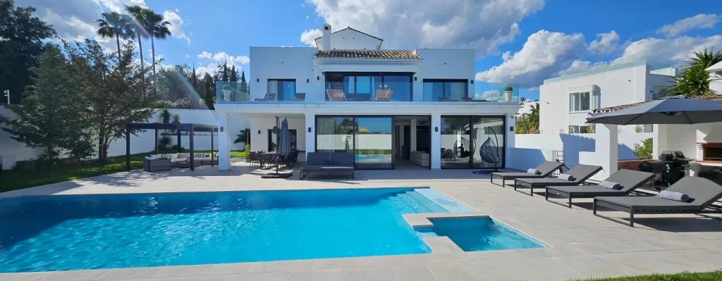 Okna aluminiowe, stolarka aluminiowa MS Aluminium, realizacja Marbella, Hiszpania zdj.2